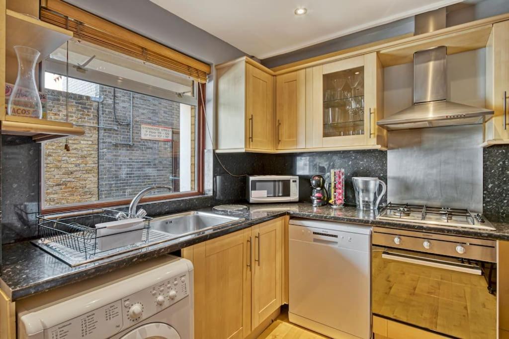 Lovely 3-Bed Clapham Common London Bagian luar foto